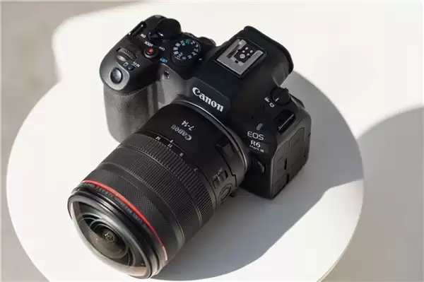CP+ 2026 佳能研发团队专访 光学突破、概念探索与 PowerShot 三十载焕新