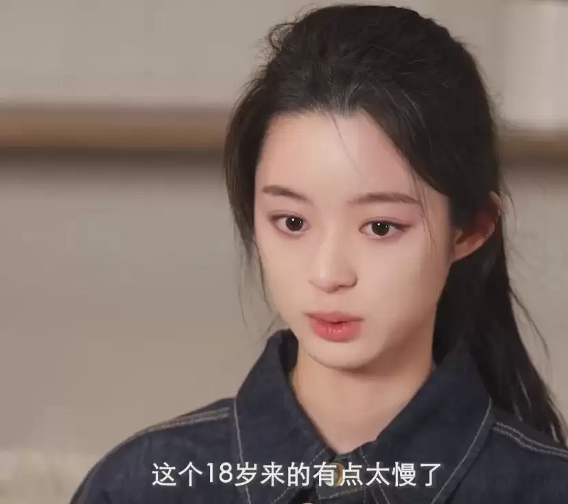 黄杨钿甜被质疑找水军洗白，本人破防删评，回应耳环风波翻车了