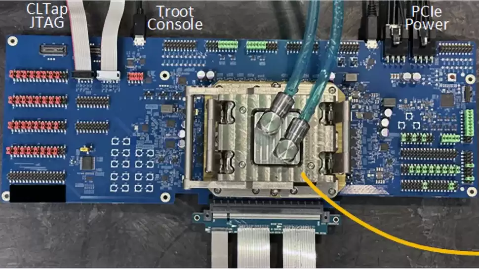 英特尔展示 Heracles 芯片，让数据无需解密即可计算