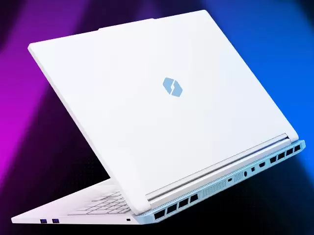机械革命推出极光 X 潮玩版游戏本 搭载酷睿 7 245HX、5070 12GB